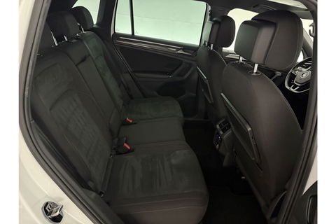 Volkswagen Tiguan 1.4 TSI R-line Virtual ACC LED Carplay Clima Navigatie Parkeersensoren 19"LMV