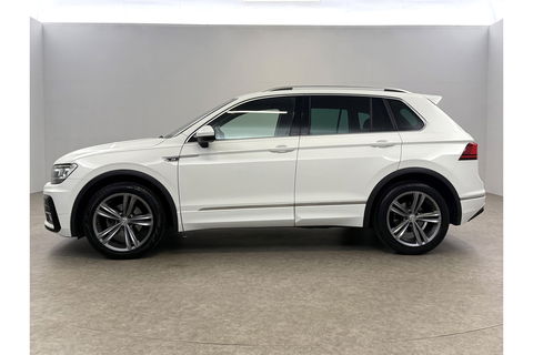Volkswagen Tiguan 1.4 TSI R-line Virtual ACC LED Carplay Clima Navigatie Parkeersensoren 19"LMV