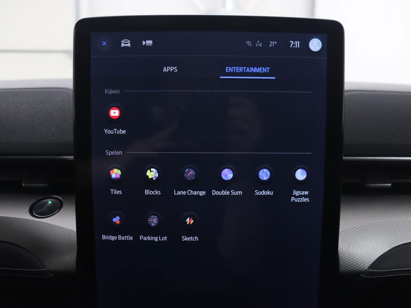 Ford Mustang Mach-E Extended RWD 98 kWh | Leder | Stoelverwarming | Adaptive cruise | Camera | Carplay | Keyless | Stuurverwarming