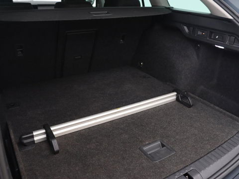 Škoda Octavia 1.0 e-TSI Business Edition | Stoelverwarming | Trekhaak | Head-Up | Memory | Camera | Carplay | Sfeerverlichting | Navigatie | Side Assist | Virtual Cockpit