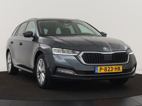 Škoda Octavia 1.0 e-TSI Business Edition | Stoelverwarming | Trekhaak | Head-Up | Memory | Camera | Carplay | Sfeerverlichting | Navigatie | Side Assist | Virtual Cockpit