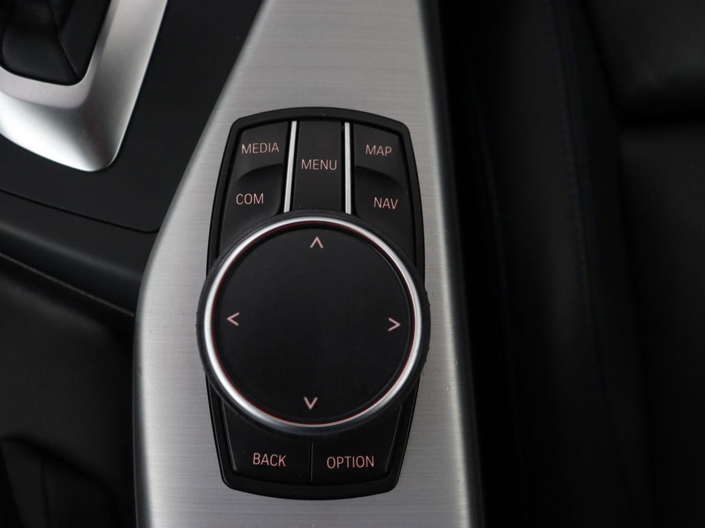 BMW 1-serie M140i High Executive | 2e eigenaar | Schuifdak | Leder | Harman/Kardon | Stoel & stuurverwarming | Camera | Carplay | Full LED | Navigatie