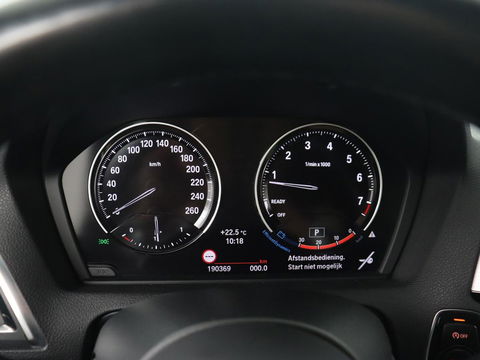 BMW 1-serie M140i High Executive | 2e eigenaar | Schuifdak | Leder | Harman/Kardon | Stoel & stuurverwarming | Camera | Carplay | Full LED | Navigatie