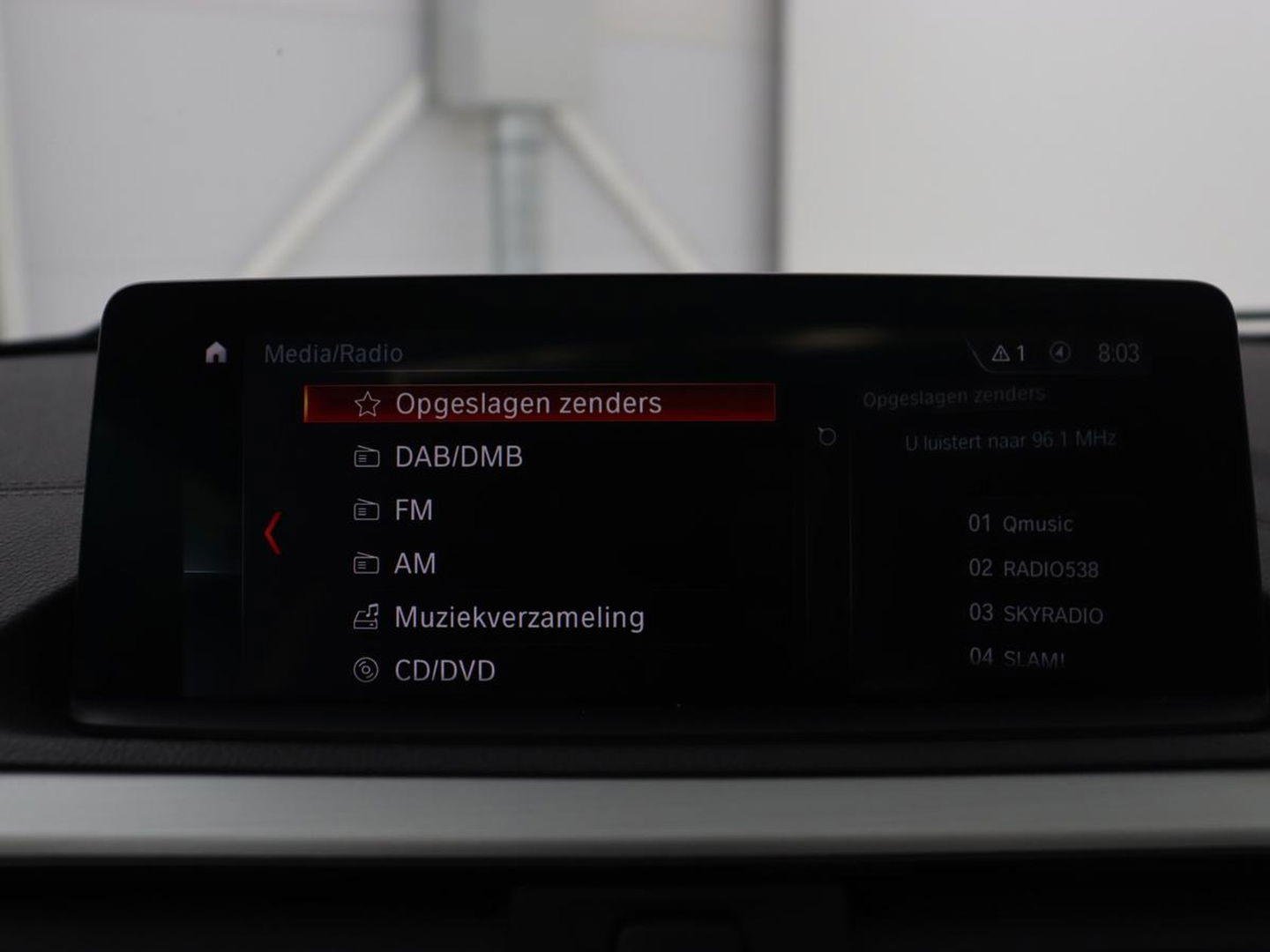 BMW 1-serie M140i High Executive | 2e eigenaar | Schuifdak | Leder | Harman/Kardon | Stoel & stuurverwarming | Camera | Carplay | Full LED | Navigatie