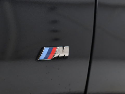 BMW 1-serie M140i High Executive | 2e eigenaar | Schuifdak | Leder | Harman/Kardon | Stoel & stuurverwarming | Camera | Carplay | Full LED | Navigatie