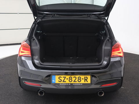 BMW 1-serie M140i High Executive | 2e eigenaar | Schuifdak | Leder | Harman/Kardon | Stoel & stuurverwarming | Camera | Carplay | Full LED | Navigatie