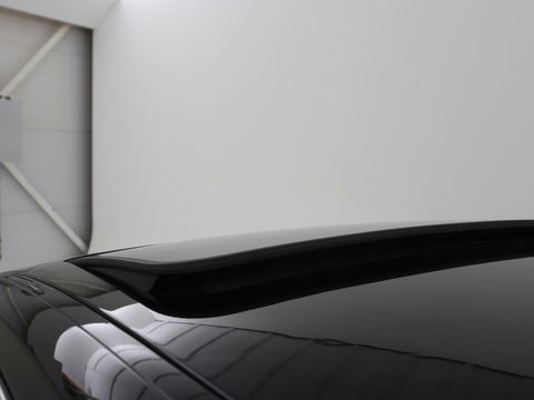 BMW 1-serie M140i High Executive | 2e eigenaar | Schuifdak | Leder | Harman/Kardon | Stoel & stuurverwarming | Camera | Carplay | Full LED | Navigatie