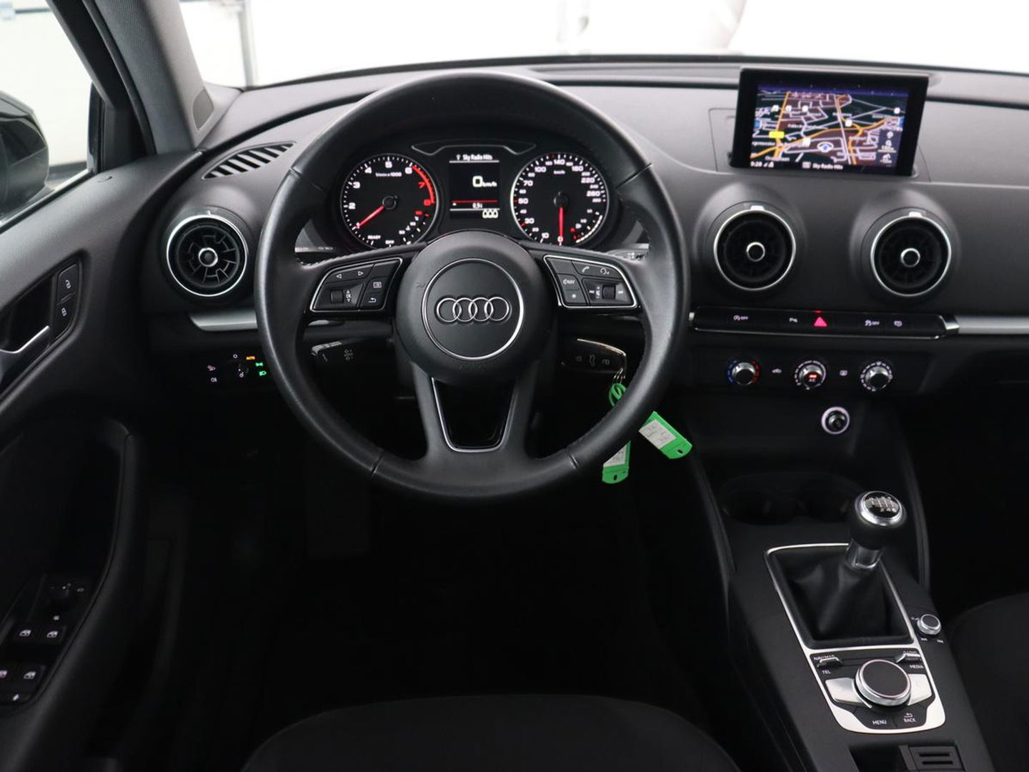 Audi A3 30 TFSI Pro Line | Xenon | Navigatie | DAB | Cruise control | Airco | Bluetooth