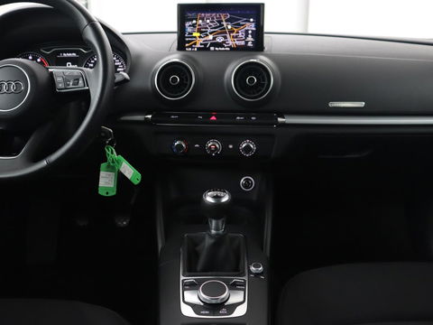 Audi A3 30 TFSI Pro Line | Xenon | Navigatie | DAB | Cruise control | Airco | Bluetooth