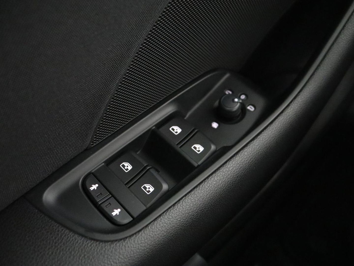 Audi A3 30 TFSI Pro Line | Xenon | Navigatie | DAB | Cruise control | Airco | Bluetooth