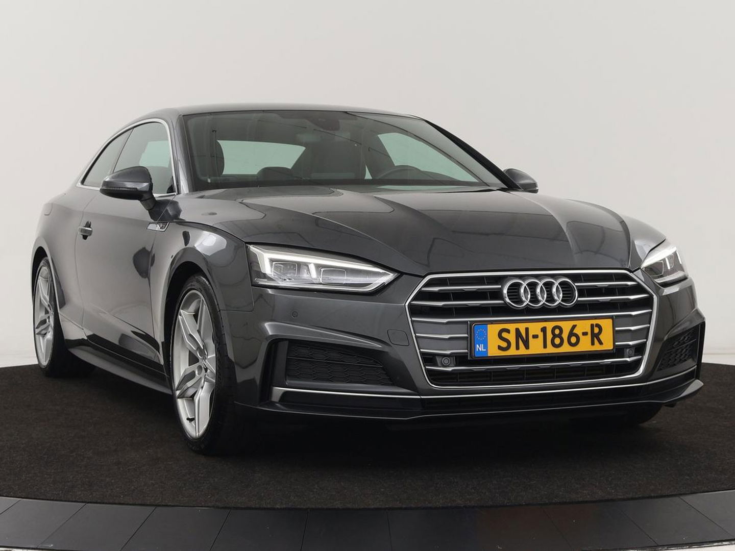 Audi A5 Coupé 2.0 TFSI MHEV S-Line | Bang & Olufsen | Stoelverwarming | Leder/Alcantara | Navigatie | Full LED | Sportstoelen | Parkeerhulp