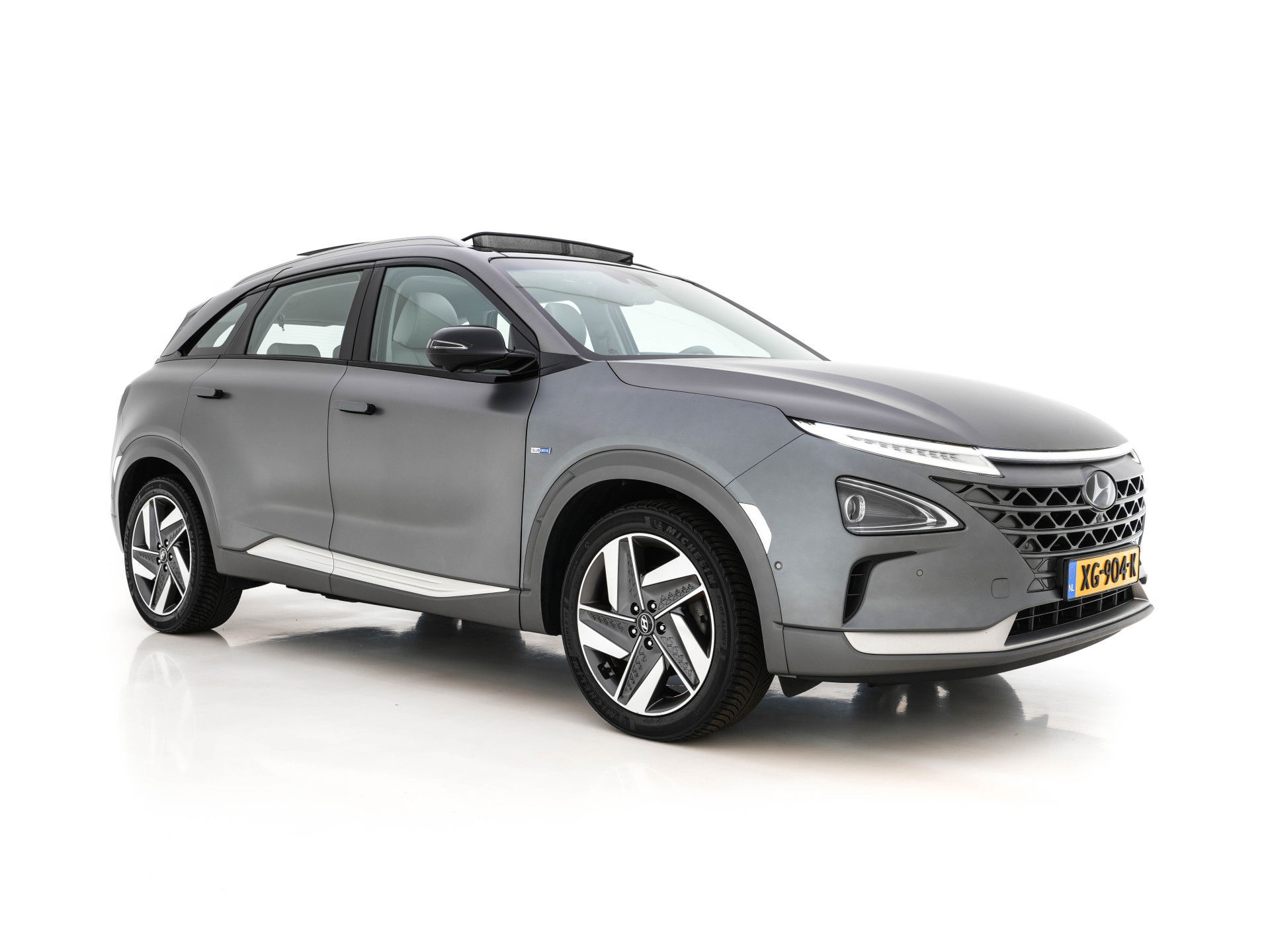 Hyundai NEXO FCEV Plus Pack [ HYDROGENIUM ] (INCL-BTW) Aut. *PANO | LUXURY-LEATHER | NAVI-FULLMAP | ADAPTIVE-CRUISE |  FULL-LED | KEYLESS | DAB |  KRELL-AUDIO | DIGI-WIDESCREEN-COCKPIT | SURROUND-VIEW | SHIFT-PADDLES | COMFORT-SEATS |