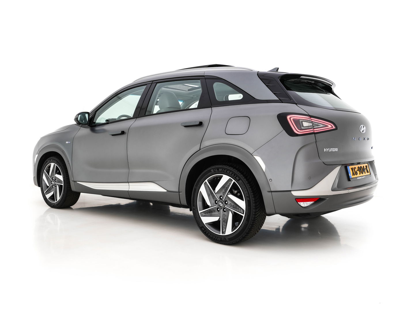 Hyundai NEXO FCEV Plus Pack [ HYDROGENIUM ] (INCL-BTW) Aut. *PANO | LUXURY-LEATHER | NAVI-FULLMAP | ADAPTIVE-CRUISE |  FULL-LED | KEYLESS | DAB |  KRELL-AUDIO | DIGI-WIDESCREEN-COCKPIT | SURROUND-VIEW | SHIFT-PADDLES | COMFORT-SEATS |