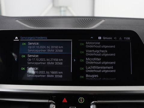 BMW 3-serie 330e Sport Line | Head-Up | LaserLight | Stoelverwarming | Trekhaak | 360 Camera | Adaptive cruise | Sportstoelen | Keyless | Live Cockpit | Carplay | Half leder | Navigatie