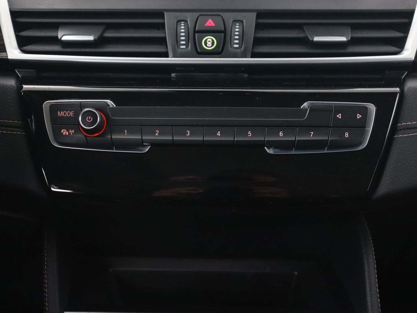 BMW 2 Serie Active Tourer 225xe iPerformance Luxury Line | Panoramadak | Leder  | Head-Up | Camera | Keyless | Navigatie | Park Assist | Adaptief LED