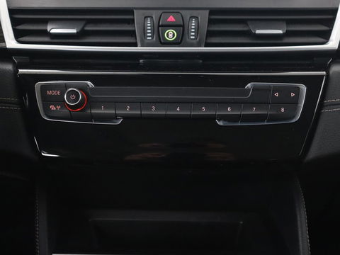 BMW 2 Serie Active Tourer 225xe iPerformance Luxury Line | Panoramadak | Leder  | Head-Up | Camera | Keyless | Navigatie | Park Assist | Adaptief LED