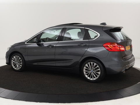 BMW 2 Serie Active Tourer 225xe iPerformance Luxury Line | Panoramadak | Leder  | Head-Up | Camera | Keyless | Navigatie | Park Assist | Adaptief LED