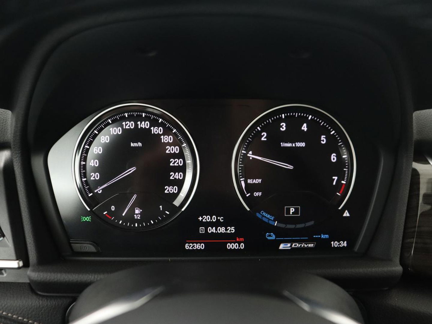 BMW 2 Serie Active Tourer 225xe iPerformance Luxury Line | Panoramadak | Leder  | Head-Up | Camera | Keyless | Navigatie | Park Assist | Adaptief LED
