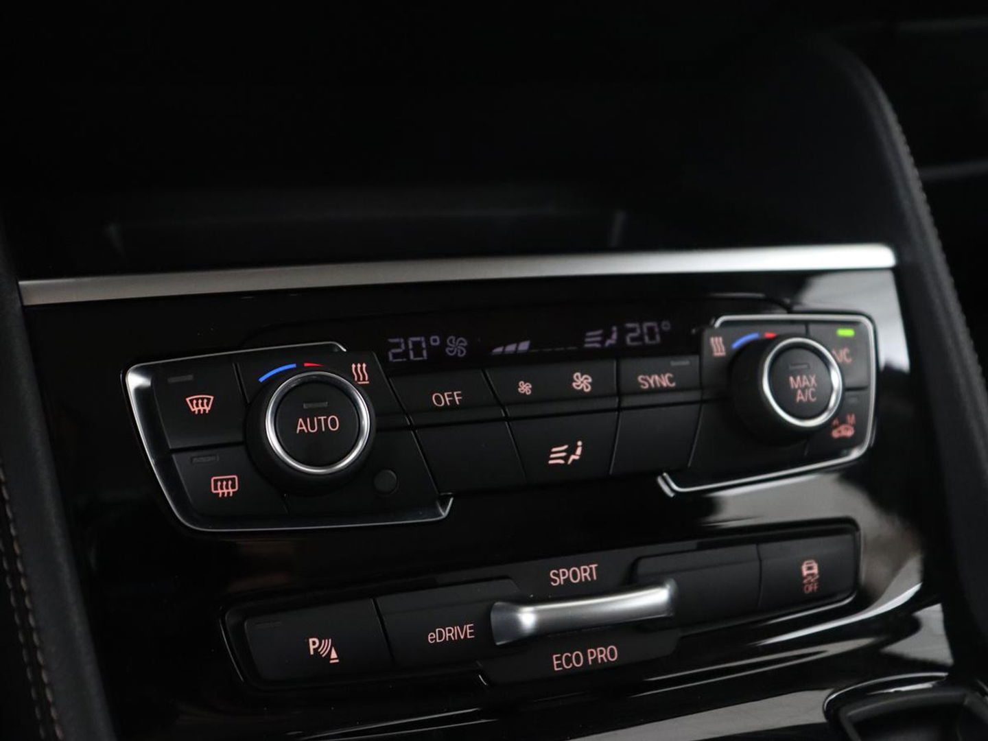 BMW 2 Serie Active Tourer 225xe iPerformance Luxury Line | Panoramadak | Leder  | Head-Up | Camera | Keyless | Navigatie | Park Assist | Adaptief LED