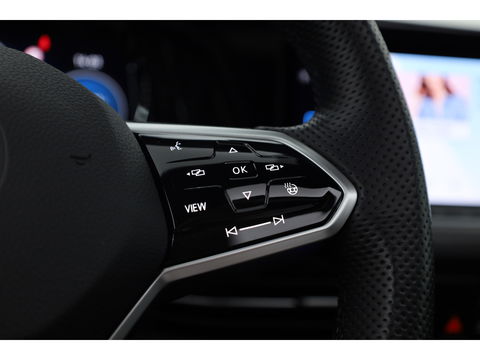 Volkswagen Golf 1.4 eHybrid GTE | Pano | IQ. Light | Elek. Trekhaak | Stoel- Stuurverw. | Mistlampen