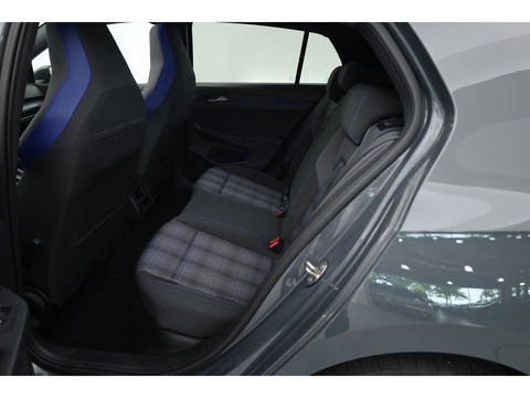 Volkswagen Golf 1.4 eHybrid GTE | Pano | IQ. Light | Elek. Trekhaak | Stoel- Stuurverw. | Mistlampen