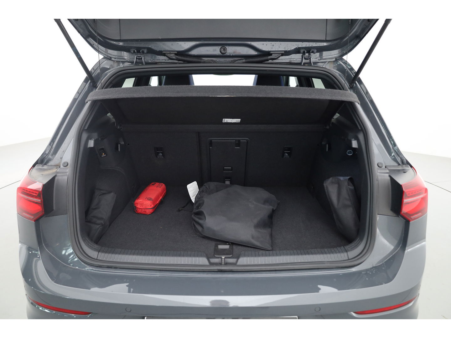 Volkswagen Golf 1.4 eHybrid GTE | Pano | IQ. Light | Elek. Trekhaak | Stoel- Stuurverw. | Mistlampen