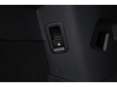 Volkswagen Golf 1.4 eHybrid GTE | Pano | IQ. Light | Elek. Trekhaak | Stoel- Stuurverw. | Mistlampen