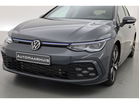 Volkswagen Golf 1.4 eHybrid GTE | Pano | IQ. Light | Elek. Trekhaak | Stoel- Stuurverw. | Mistlampen