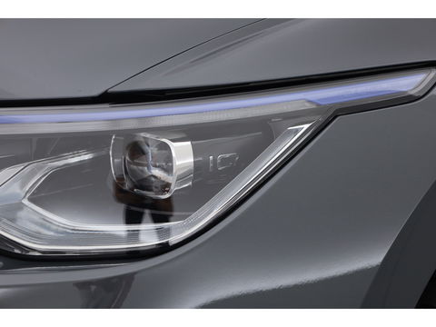Volkswagen Golf 1.4 eHybrid GTE | Pano | IQ. Light | Elek. Trekhaak | Stoel- Stuurverw. | Mistlampen