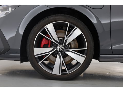 Volkswagen Golf 1.4 eHybrid GTE | Pano | IQ. Light | Elek. Trekhaak | Stoel- Stuurverw. | Mistlampen
