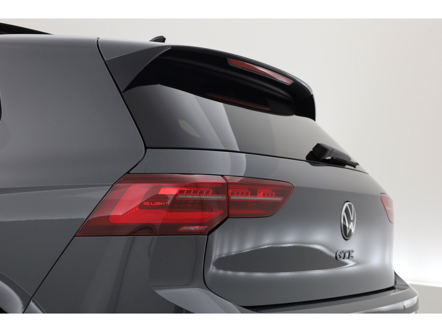 Volkswagen Golf 1.4 eHybrid GTE | Pano | IQ. Light | Elek. Trekhaak | Stoel- Stuurverw. | Mistlampen