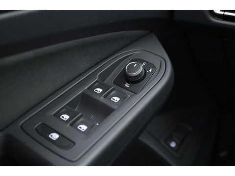 Volkswagen Golf 1.4 eHybrid GTE | Pano | IQ. Light | Elek. Trekhaak | Stoel- Stuurverw. | Mistlampen