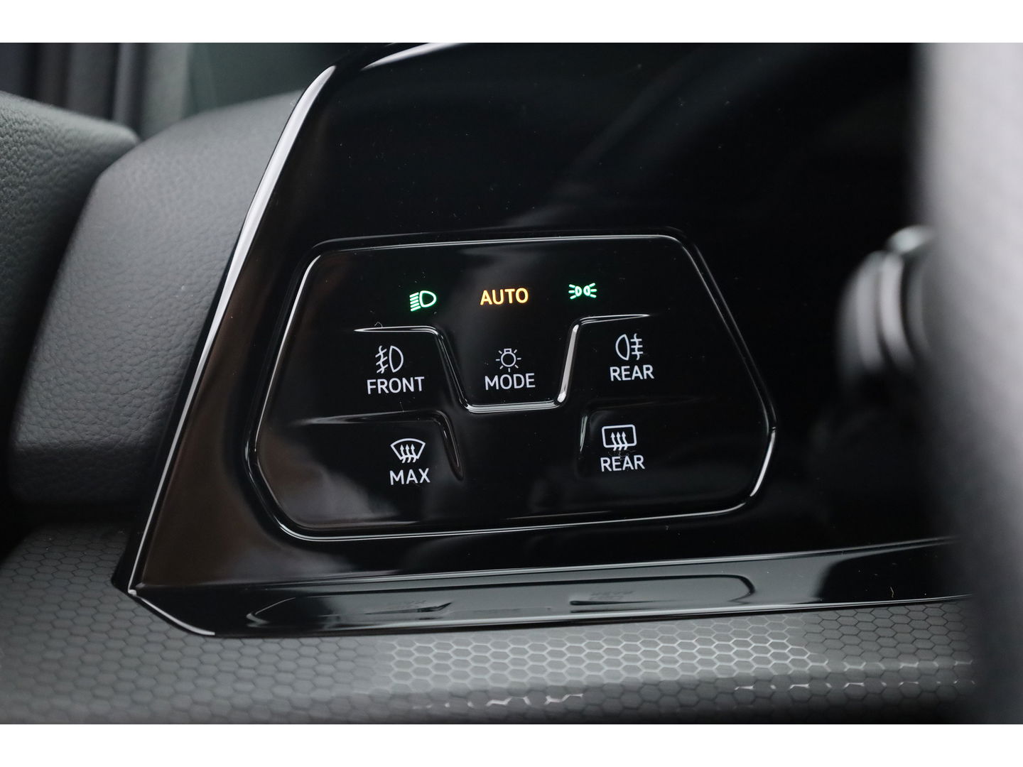 Volkswagen Golf 1.4 eHybrid GTE | Pano | IQ. Light | Elek. Trekhaak | Stoel- Stuurverw. | Mistlampen