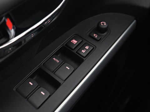 Suzuki S-Cross 1.4 Boosterjet Exclusive | Automaat | Stoelverwarming | Camera | Full LED | MirrorLink | Climate control | Keyless | Cruise control