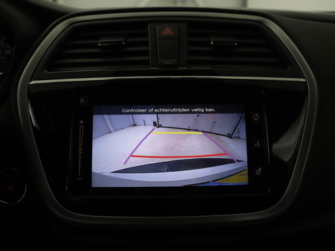 Suzuki S-Cross 1.4 Boosterjet Exclusive | Automaat | Stoelverwarming | Camera | Full LED | MirrorLink | Climate control | Keyless | Cruise control