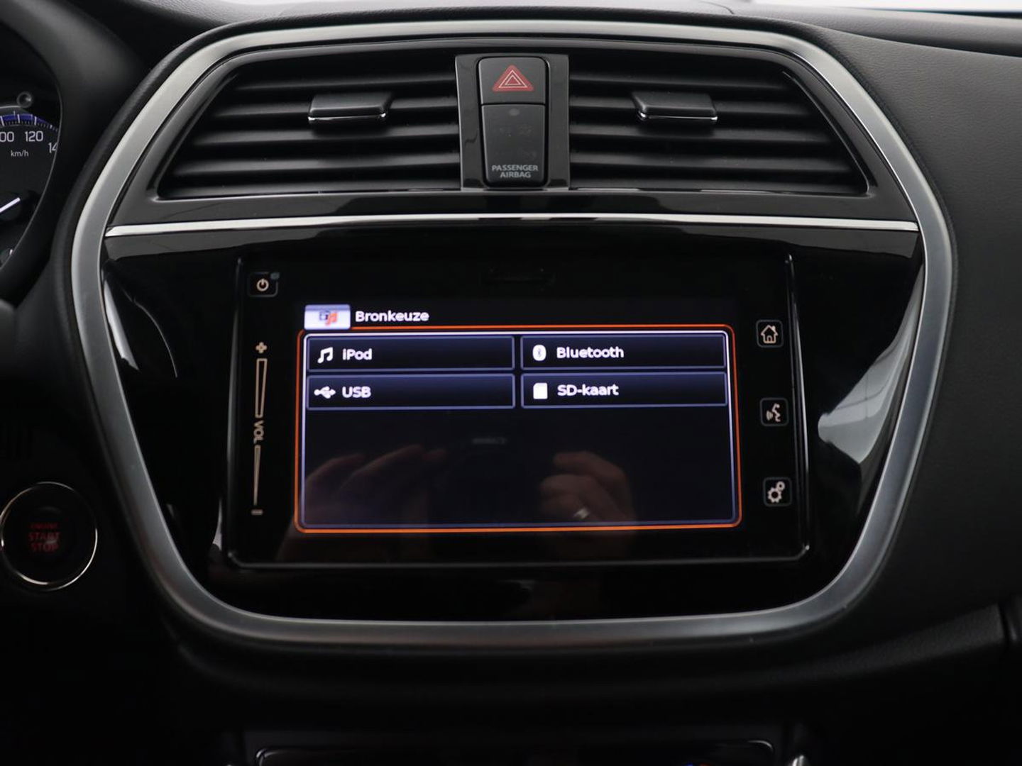Suzuki S-Cross 1.4 Boosterjet Exclusive | Automaat | Stoelverwarming | Camera | Full LED | MirrorLink | Climate control | Keyless | Cruise control