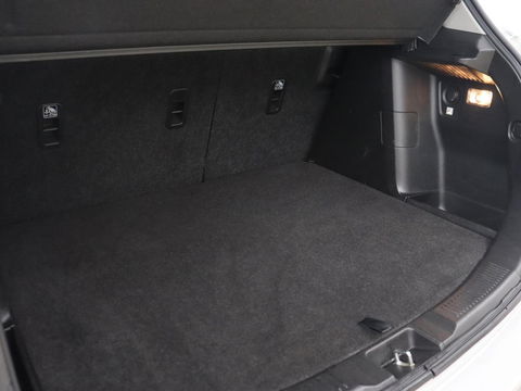 Suzuki S-Cross 1.4 Boosterjet Exclusive | Automaat | Stoelverwarming | Camera | Full LED | MirrorLink | Climate control | Keyless | Cruise control