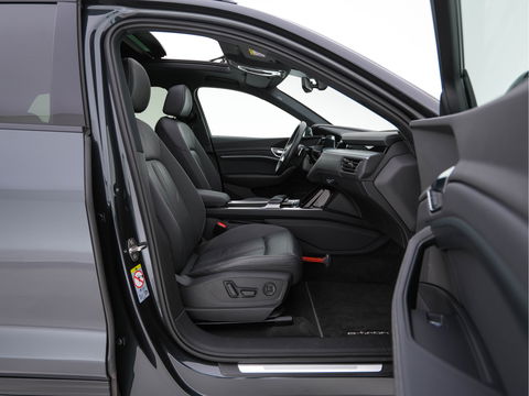 Audi e-tron 50 quattro Business edition Plus 71 kWh [ 3-Fase ] (INCL.BTW) *PANO | LEATHER | DIGI-COCKPIT | FULL-LED | ADAPTIVE-CRUISE | MEMORY-PACK | COMFORT-SEATS | AIR-SUSPENSION | NAVI-FULLMAP | HEATED-SEATS | KEYLESS | 20''ALU | ECC | PDC*