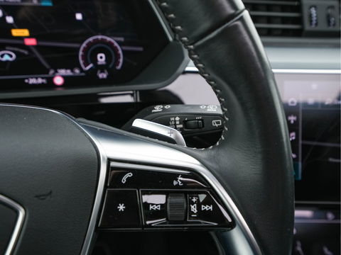 Audi e-tron 50 quattro Business edition Plus 71 kWh [ 3-Fase ] (INCL.BTW) *PANO | LEATHER | DIGI-COCKPIT | FULL-LED | ADAPTIVE-CRUISE | MEMORY-PACK | COMFORT-SEATS | AIR-SUSPENSION | NAVI-FULLMAP | HEATED-SEATS | KEYLESS | 20''ALU | ECC | PDC*