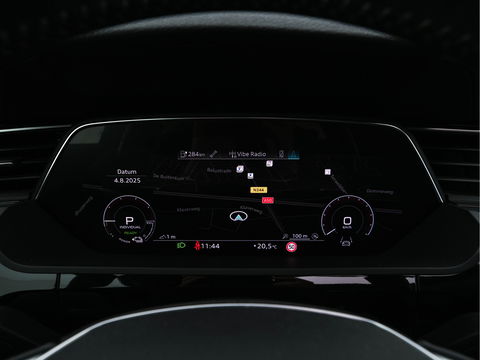 Audi e-tron 50 quattro Business edition Plus 71 kWh [ 3-Fase ] (INCL.BTW) *PANO | LEATHER | DIGI-COCKPIT | FULL-LED | ADAPTIVE-CRUISE | MEMORY-PACK | COMFORT-SEATS | AIR-SUSPENSION | NAVI-FULLMAP | HEATED-SEATS | KEYLESS | 20''ALU | ECC | PDC*