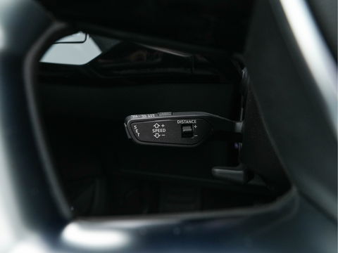 Audi e-tron 50 quattro Business edition Plus 71 kWh [ 3-Fase ] (INCL.BTW) *PANO | LEATHER | DIGI-COCKPIT | FULL-LED | ADAPTIVE-CRUISE | MEMORY-PACK | COMFORT-SEATS | AIR-SUSPENSION | NAVI-FULLMAP | HEATED-SEATS | KEYLESS | 20''ALU | ECC | PDC*