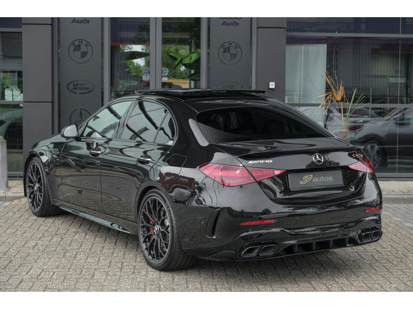 Mercedes-Benz C-Klasse C63s AMG 680pk E-performance Panoramadak *BTW* 4-Wielsturing Burmester 3d AMG Driver pack