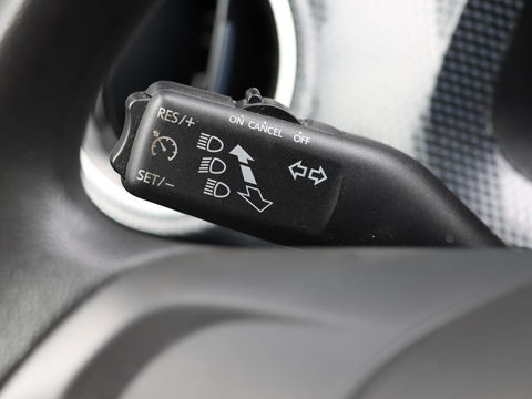 Volkswagen up! 1.0 Camera | Climate Control | Cruise Control | Parkeersensoren