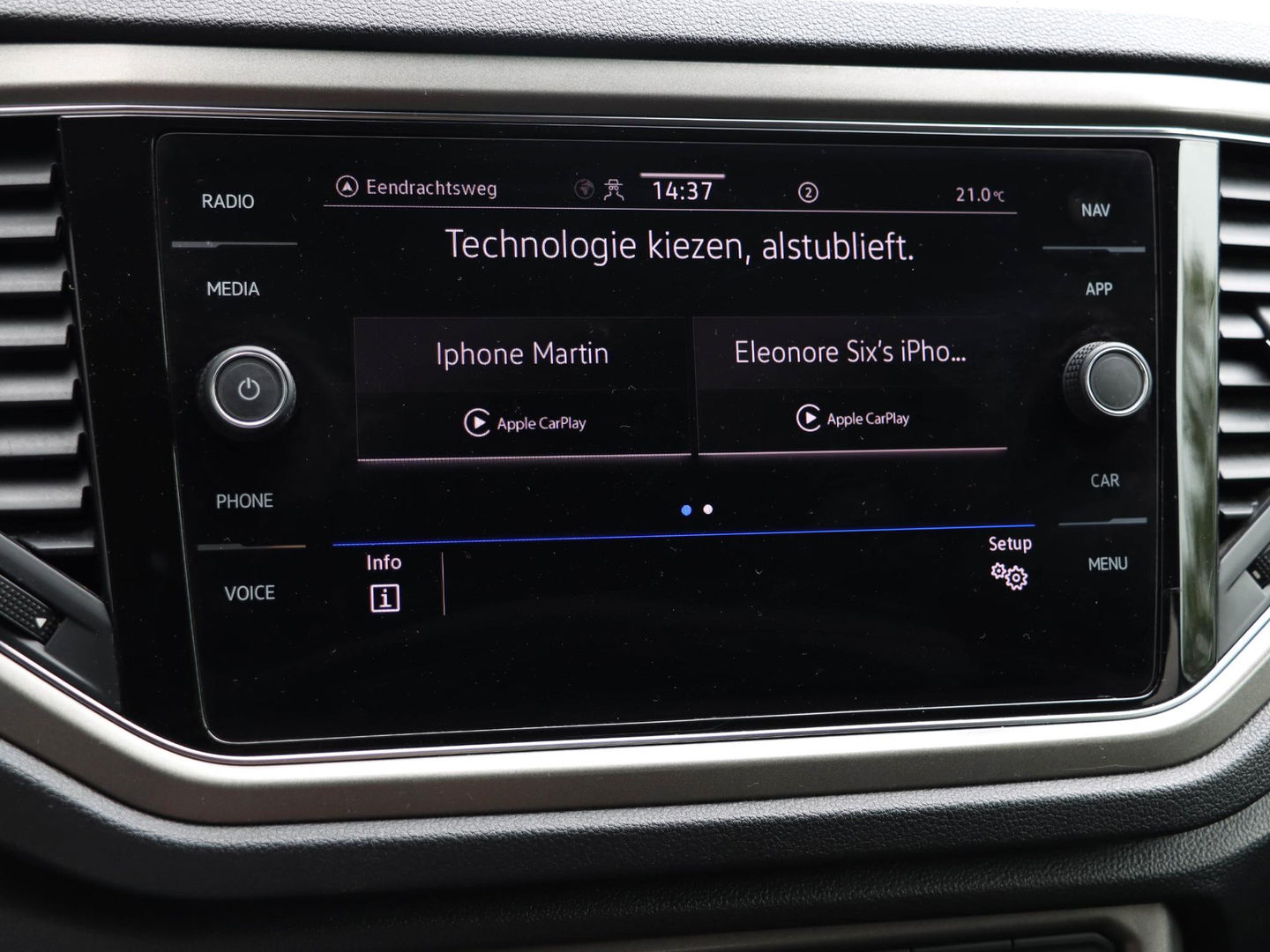 Volkswagen T-Roc 1.5 TSI Style 150PK DSG | Camera | Navigatie | Adaptive Cruise