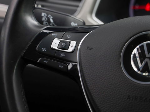 Volkswagen T-Roc 1.5 TSI Style 150PK DSG | Camera | Navigatie | Adaptive Cruise