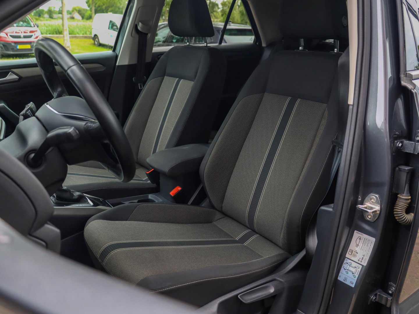 Volkswagen T-Roc 1.5 TSI Style 150PK DSG | Camera | Navigatie | Adaptive Cruise