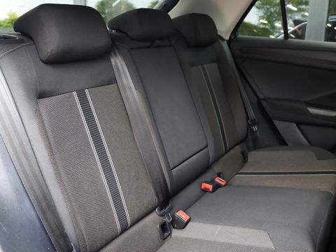 Volkswagen T-Roc 1.5 TSI Style 150PK DSG | Camera | Navigatie | Adaptive Cruise