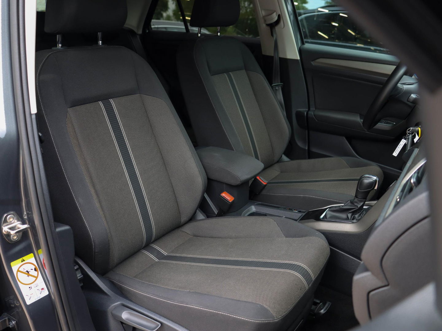 Volkswagen T-Roc 1.5 TSI Style 150PK DSG | Camera | Navigatie | Adaptive Cruise