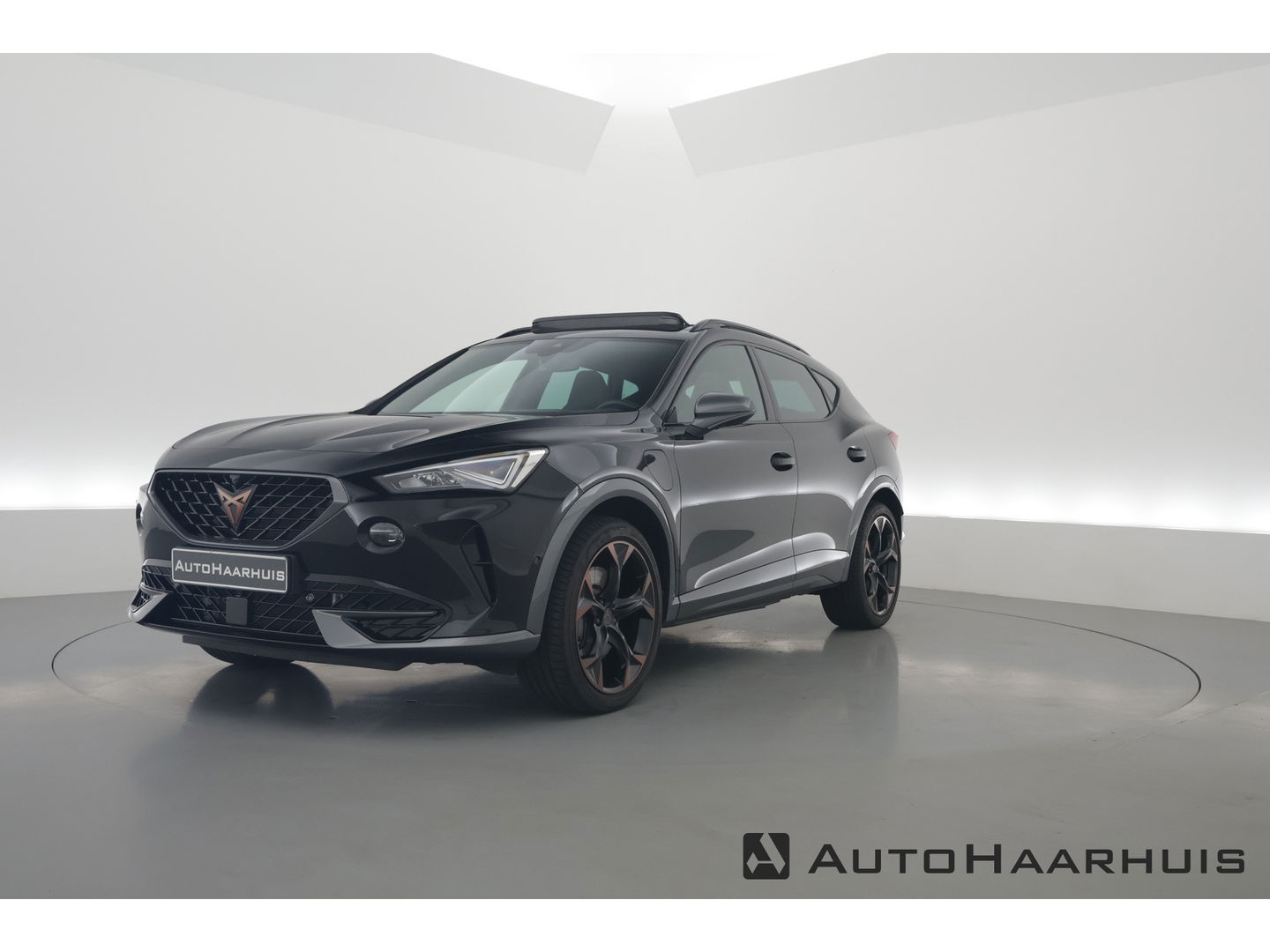 CUPRA Formentor 1.4 e-Hybrid VZ 245pk | Sportstuur | Pano | Elek. Trekhaak | 360cam | Memory seat | Stoel- Stuurverw.