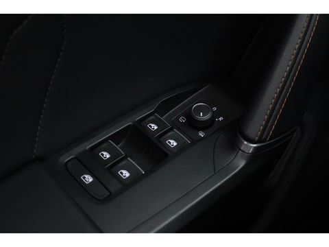 CUPRA Formentor 1.4 e-Hybrid VZ 245pk | Sportstuur | Pano | Elek. Trekhaak | 360cam | Memory seat | Stoel- Stuurverw.